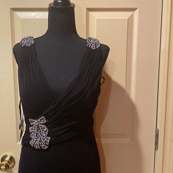 Beyond Division of Jovani Black Dress - Picture 2 of 13